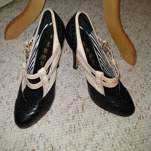 L.A.M.B. heels